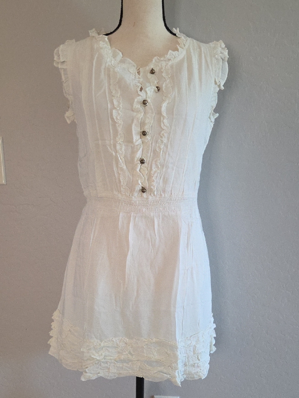 Angie Cream Button-Front Ruffle Lightweight Dress Size Medium NWT